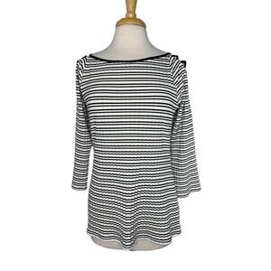 WHITE HOUSE BLACK MARKET *NEW* Textured Stripe Strappy Shoulder Top Size Large